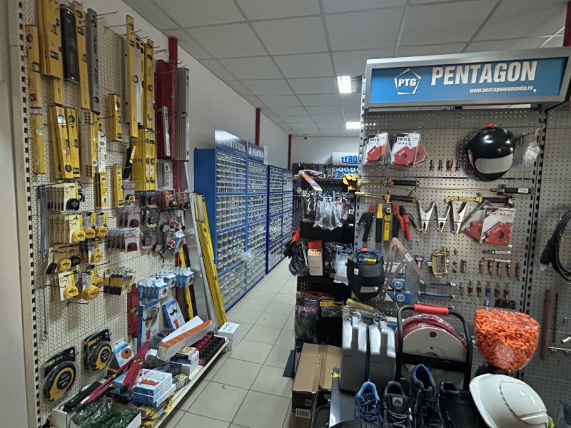 Showroom Pentagon România